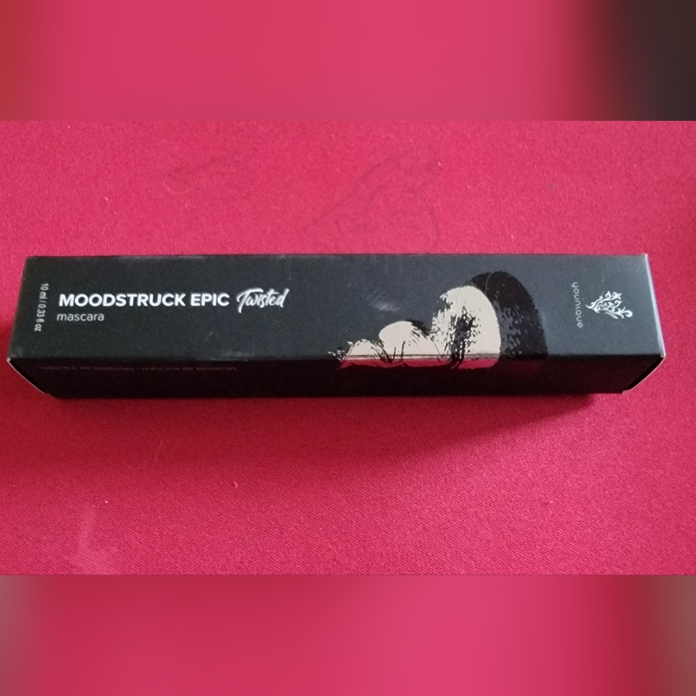 BNIB Younique Twisted Mascara - Black